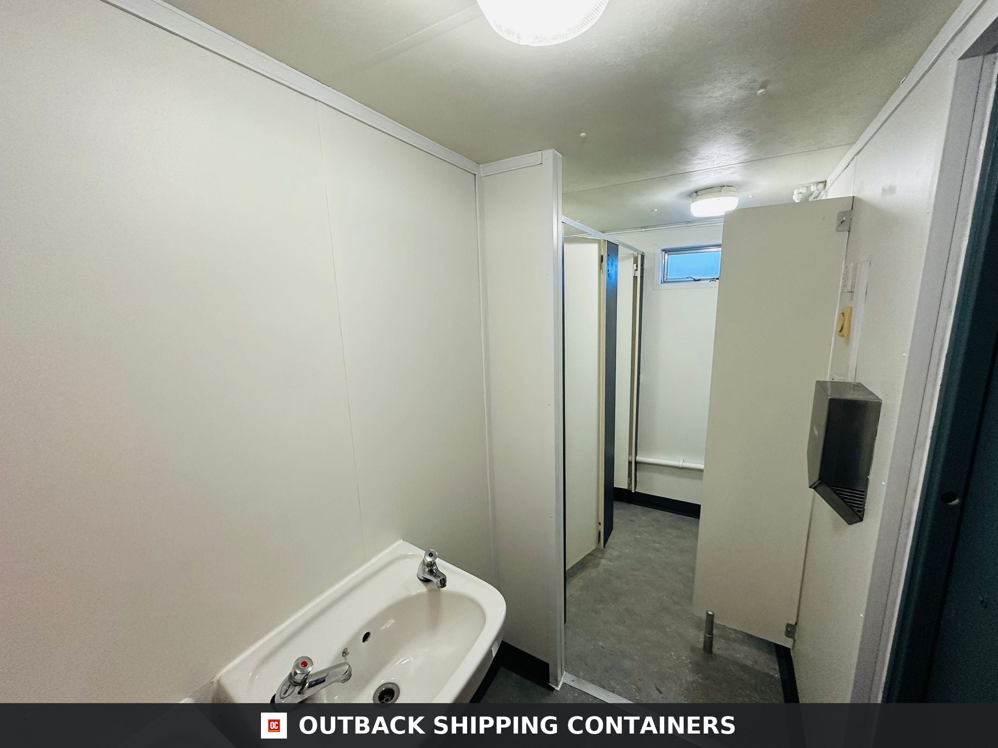 12 x 9 ft Anti-Vandal for Sale — Corner Casting and Frame Detail | Outback Shipping Containe 2 12 x 9 ft Anti-Vandal — 2 + 1 Toilet Block — Portable Building — No 1350 — product gallery image 10 of 18