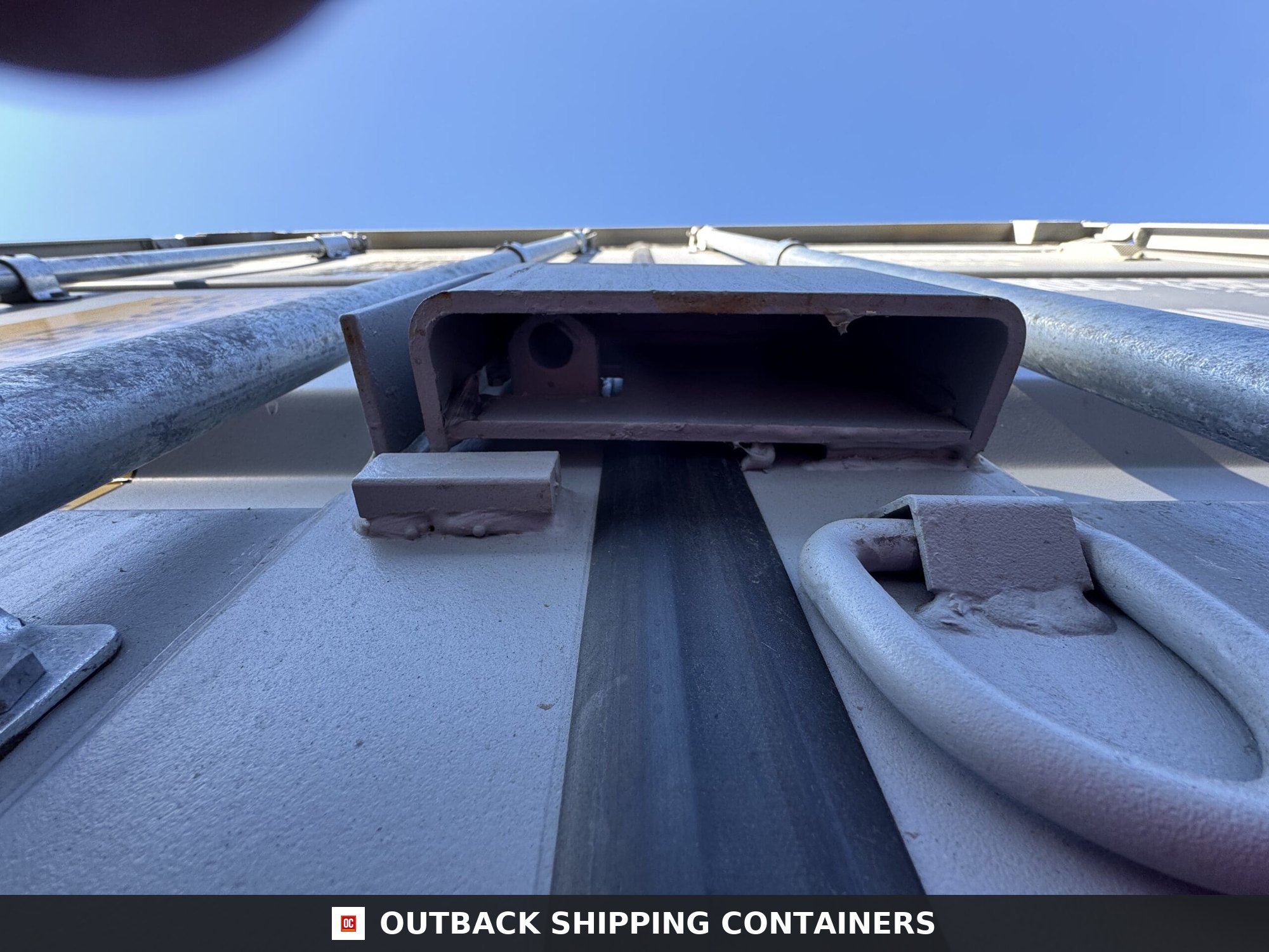 40ft New High Cube Shipping Container – Wind & Watertight – Gray — 40ft — new (image 5 of 12)