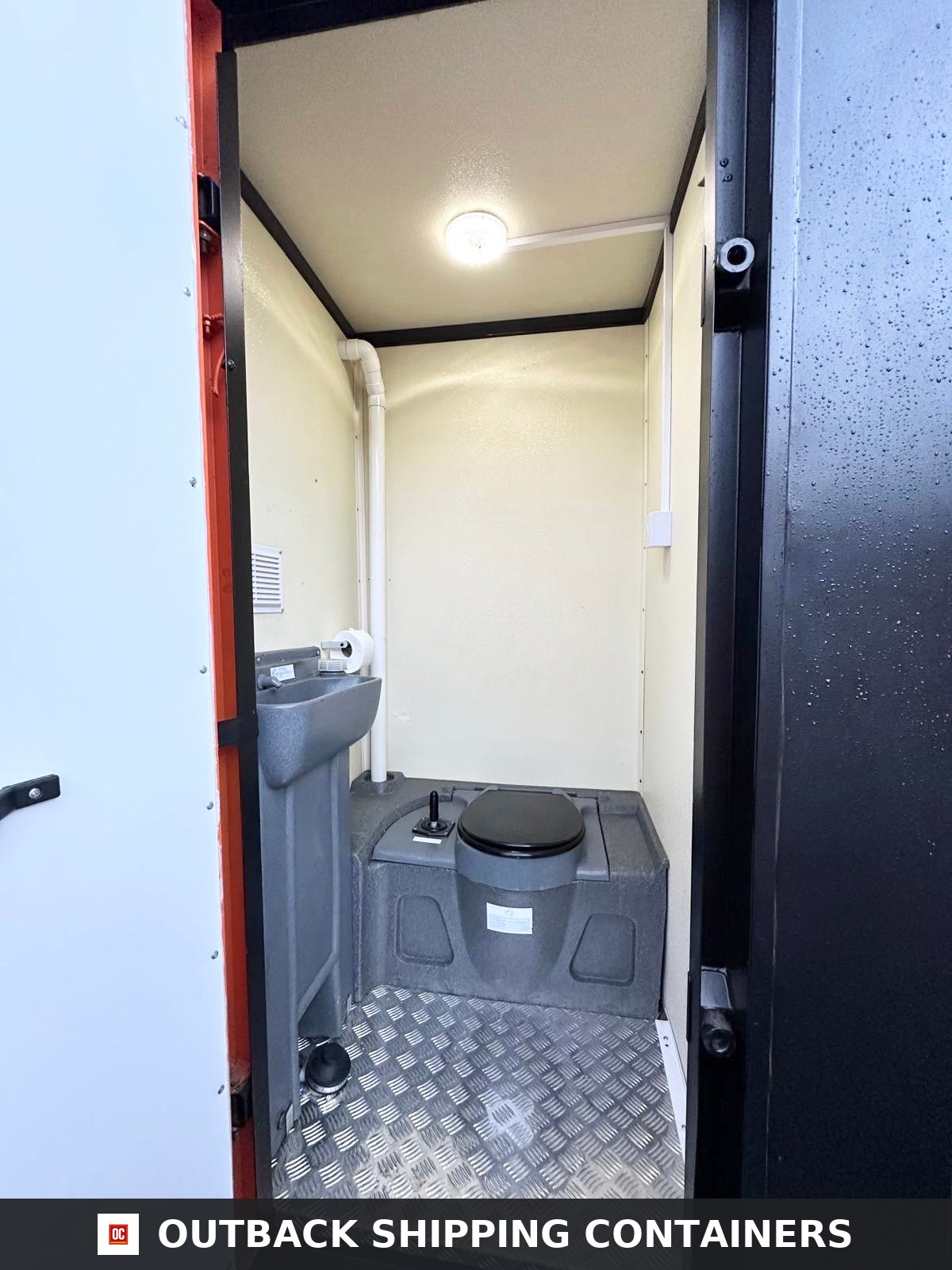 Groundhog Towable Mobile Welfare | Towable Toilet & Canteen — Roof and Structural Detail 2 3 Groundhog Towable Mobile Welfare | Towable Toilet & Canteen | Self contained Cabin | GP 360 | No 1342