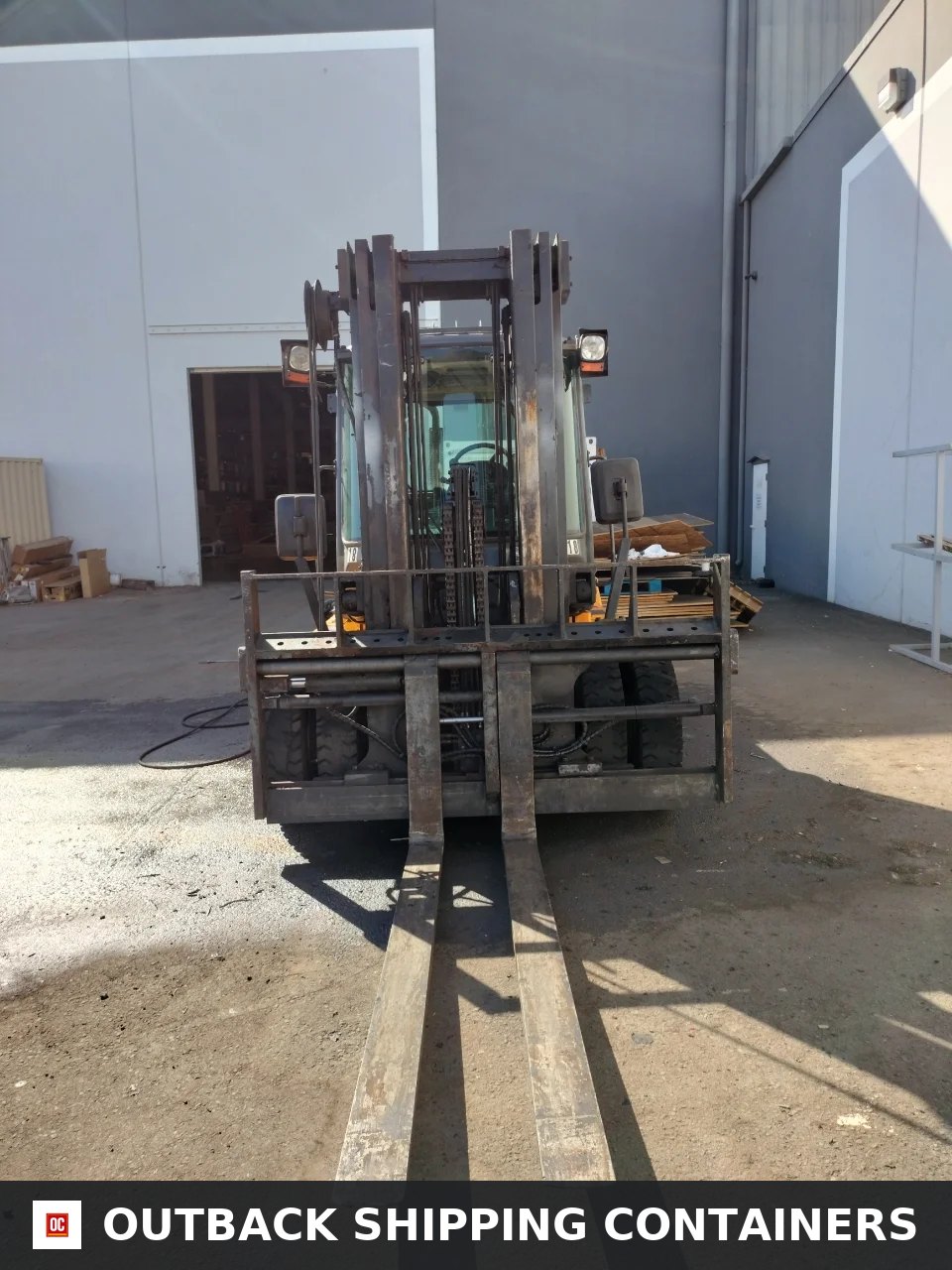 2018 Hyundai 70D-9 Pneumatic Tire Forklift — Rear Doors And Gate | Outback Shipping Containers 2018 Hyundai 70D-9 Pneumatic Tire Forklift for sale — rear doors and gate