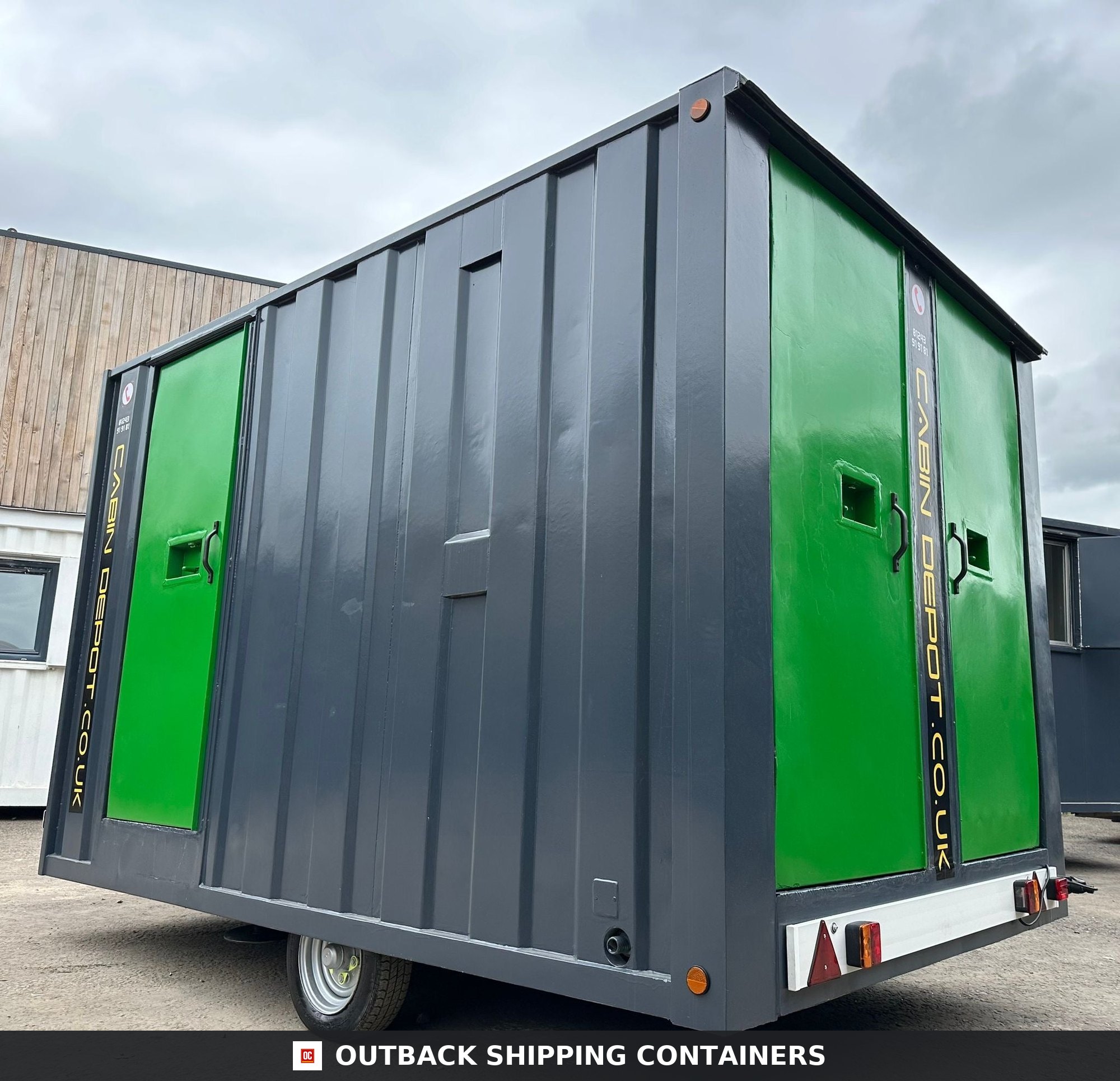 Groundhog Towable Mobile Welfare | Towable Canteen + Toilet — Corner Casting and Frame Detail Refurbished Groundhog GP 360 towable welfare unit with gray exterior and bright green rear and side doors
