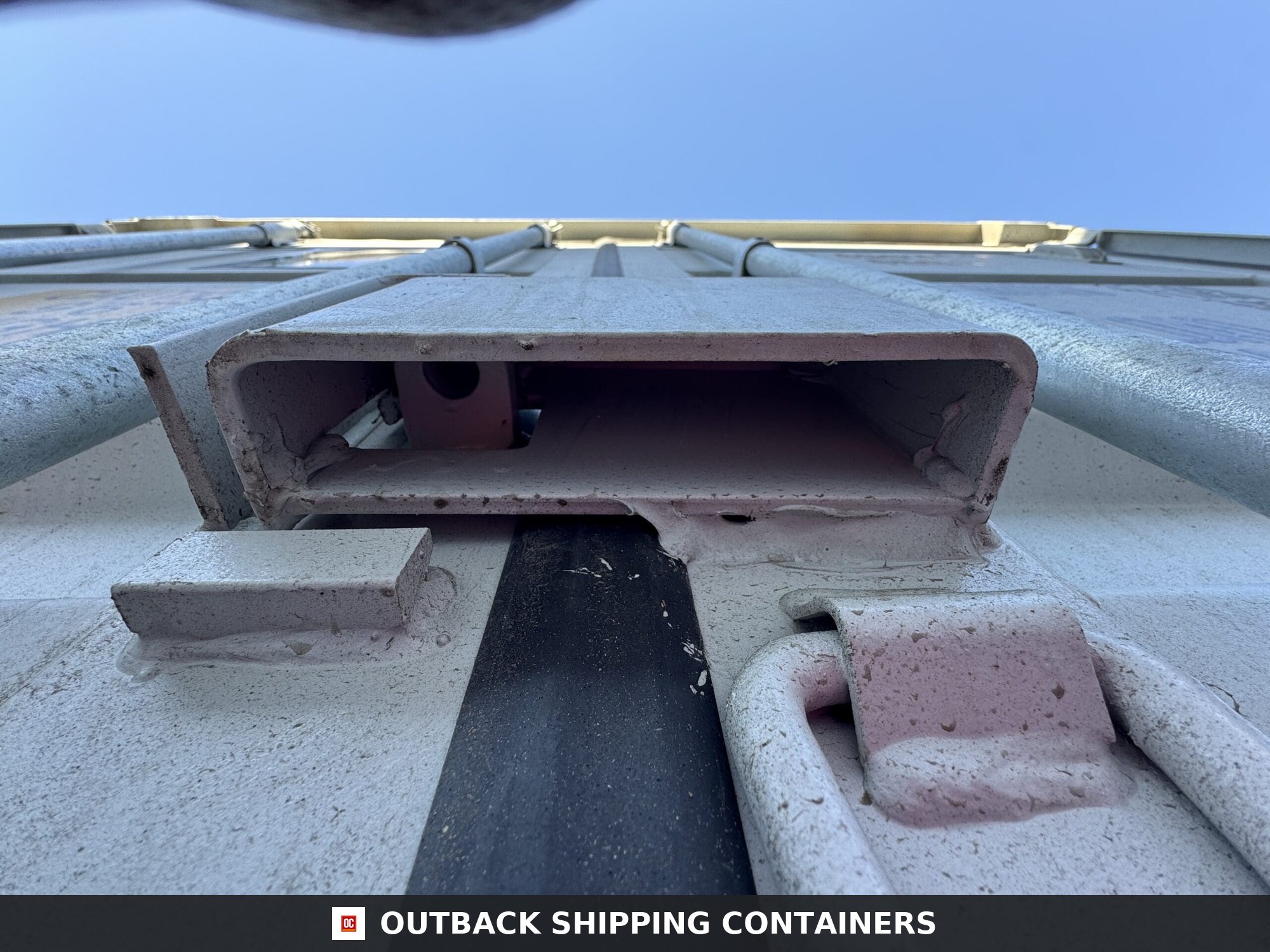 40ft New High Cube Shipping Container – Wind & Watertight – Gray — 40ft — new (image 5 of 12)