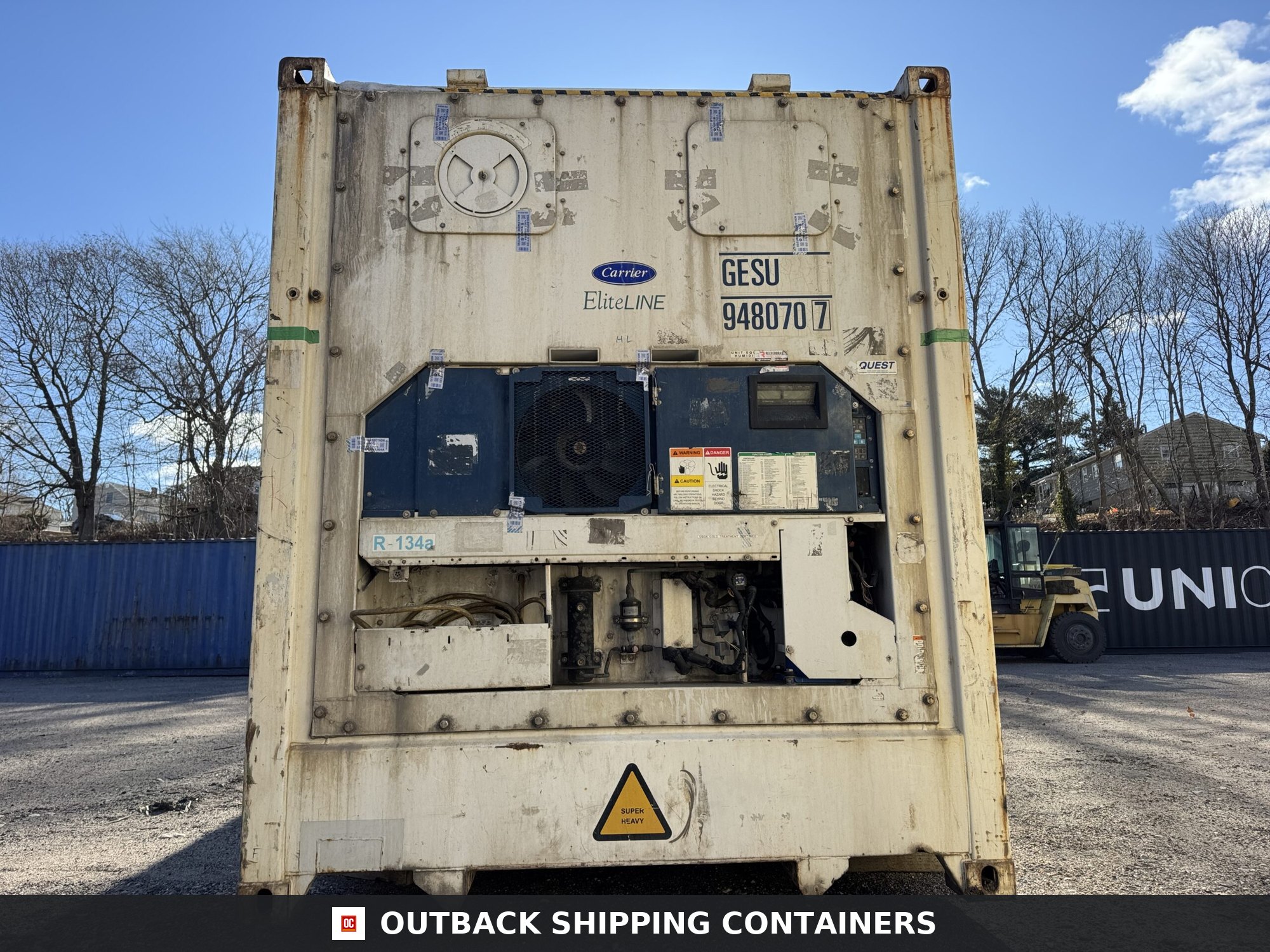 40ft As-Is High Cube Shipping Container for Sale — Roof and Structural Detail 40ft As-Is High Cube Shipping Container – Wind & Watertight – White — 40ft — as_is (image 9 of 12)
