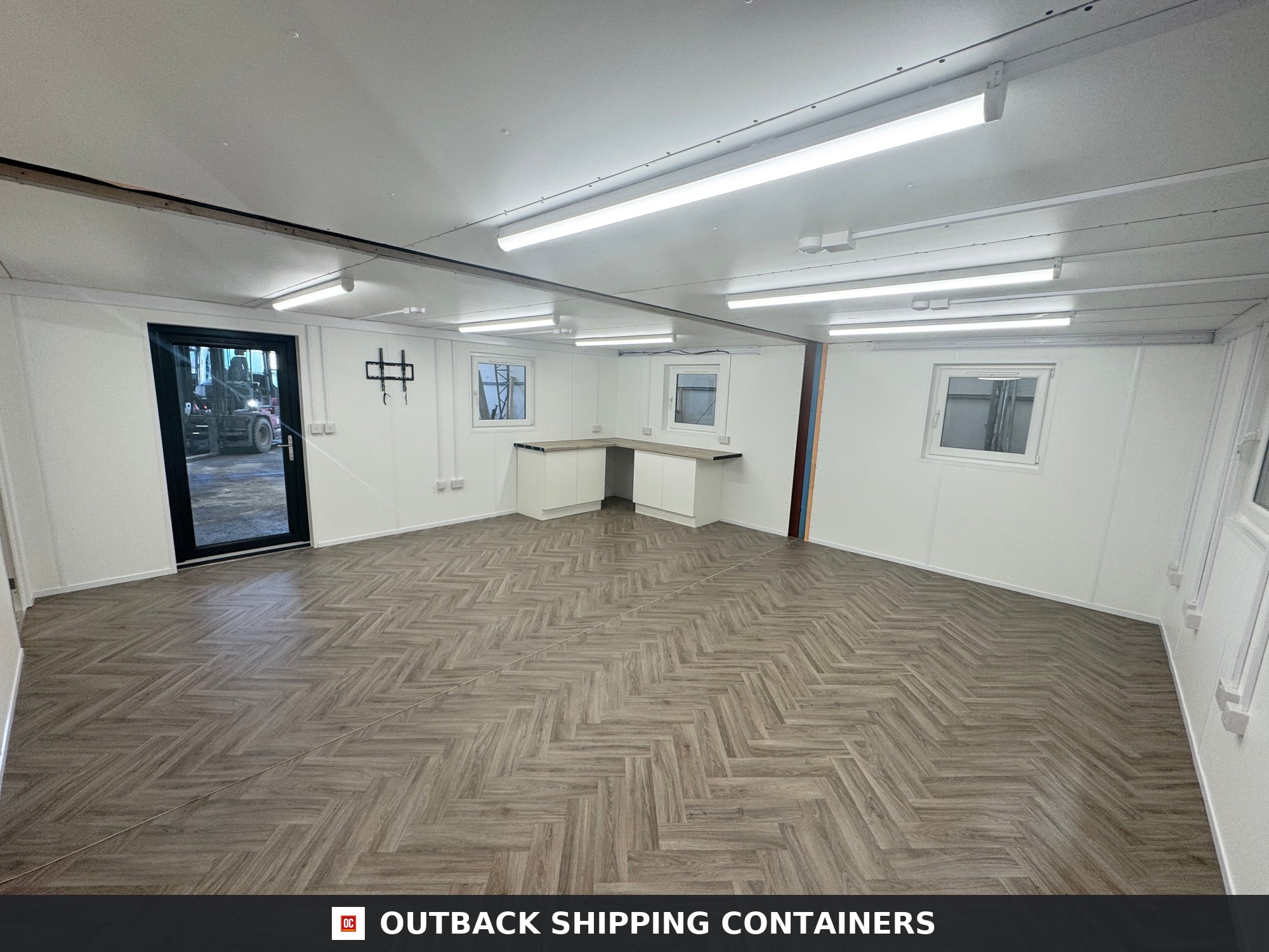 Modular Building 2 Bay 32X20FT — Roof and Structural Detail | Outback Shipping Containers Modular Building 2 Bay — 32x20ft — image 9 of 15