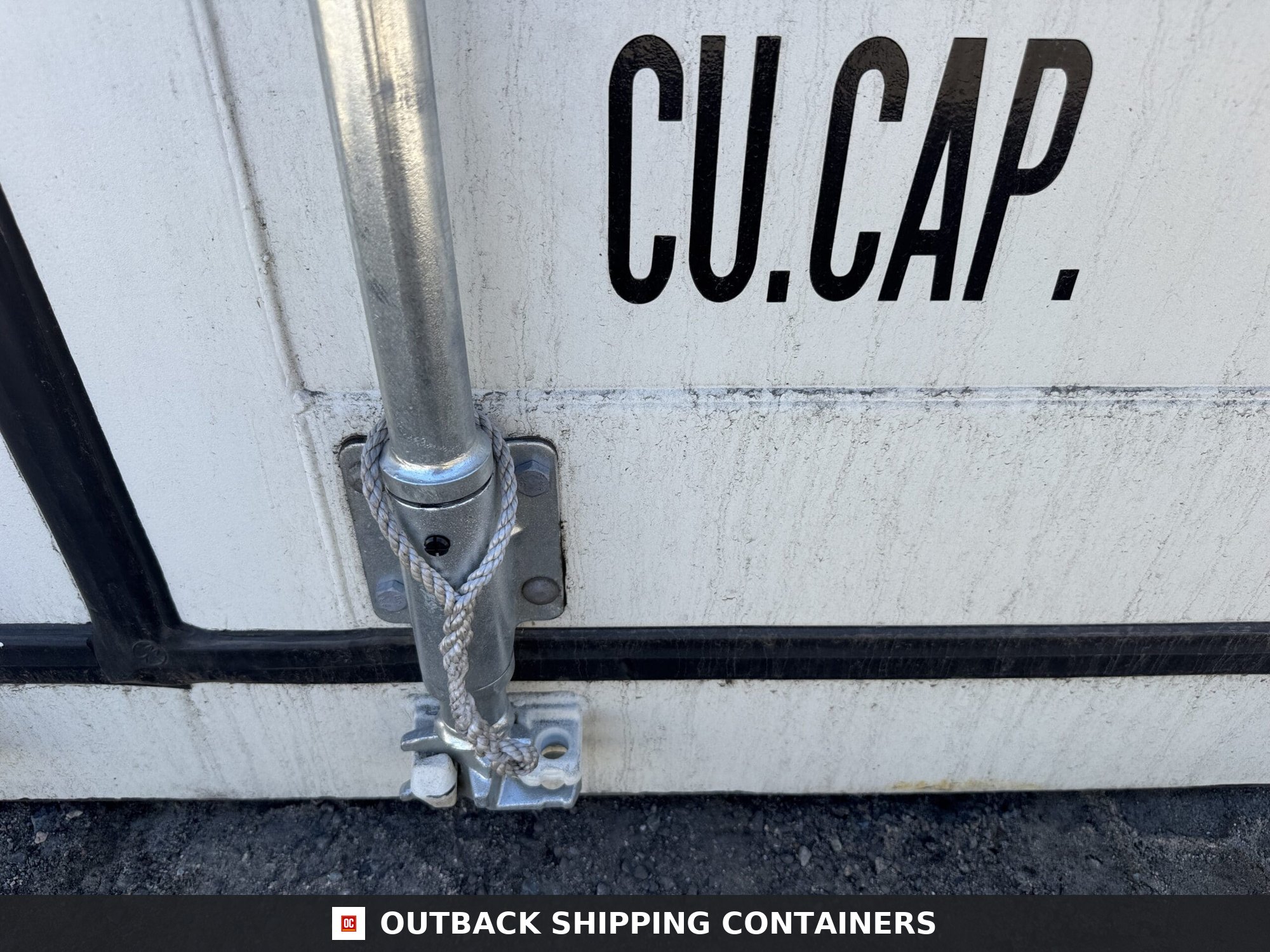 10ft New Shipping / Storage Container — Door and Entry Detail | Outback Shipping Containers 2 10ft New Shipping / Storage Container – Wind & Watertight – White — 10ft — new (image 7 of 10)