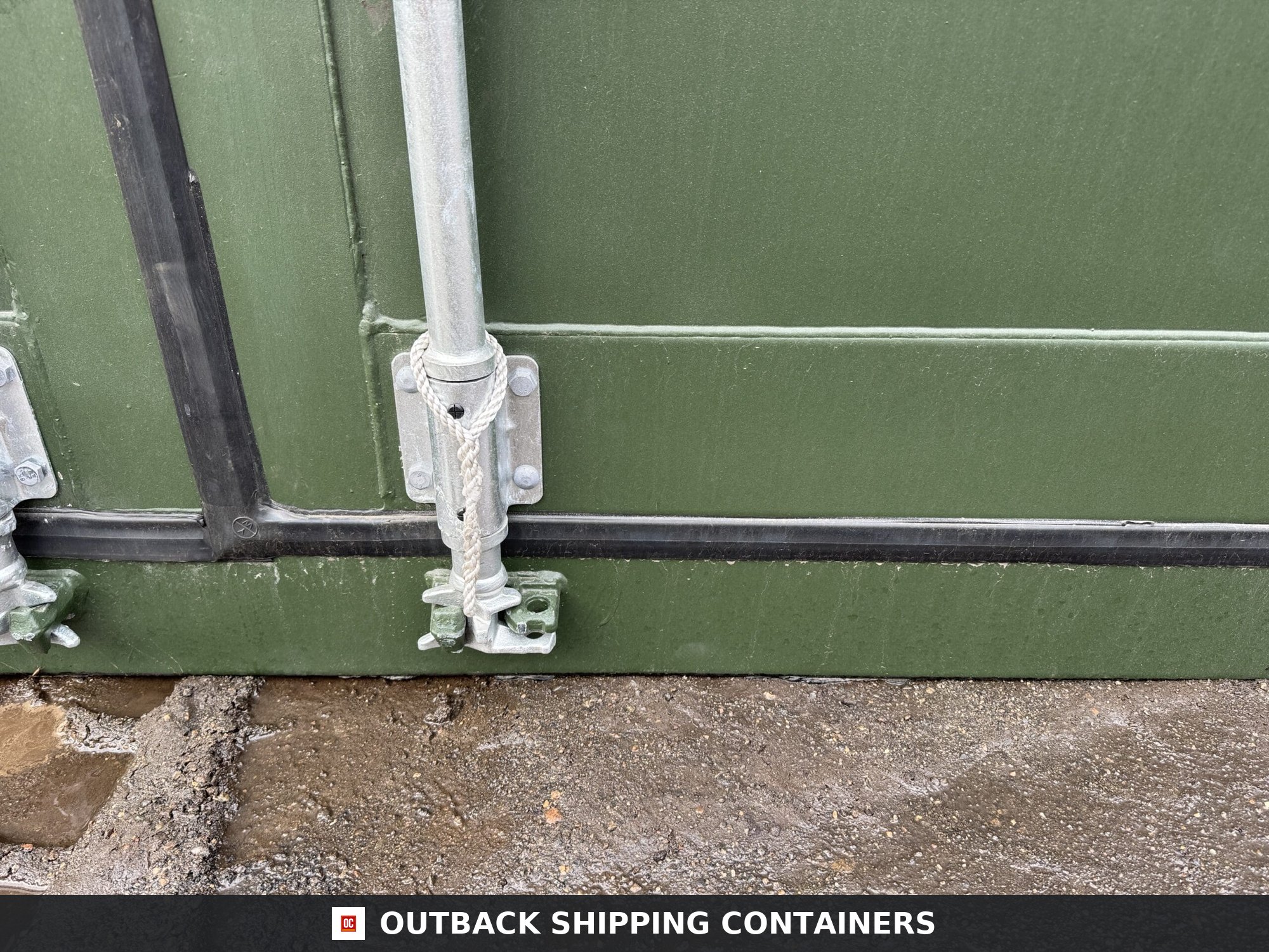 40ft New High Cube Shipping Container – Wind & Watertight – Green — 40ft — new (image 7 of 12)