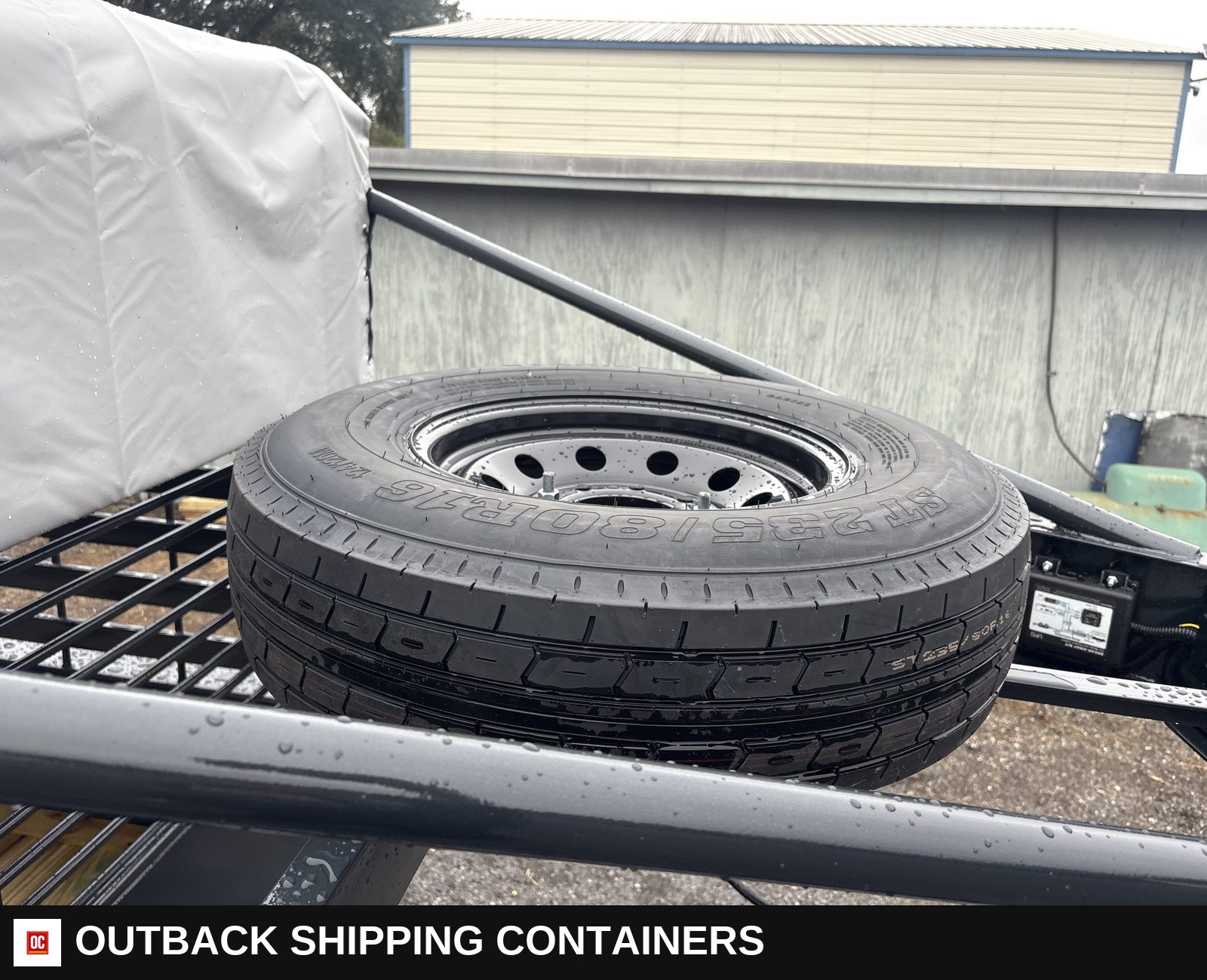 New 2026 Circle W 6.5 x 24 Gooseneck Livestock Trailer 14k GVWR — Undercarriage, Axles And Suspension | Outback Shipping Containers New 2026 Circle W 6.5 x 24 Gooseneck Livestock Trailer 14k GVWR for sale — undercarriage, axles and suspension