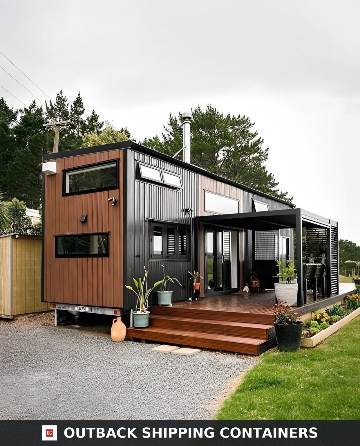 Luxury 40ft prefab container house with easy-folding sandwich panels — 40ft — new (image 1 of 5)