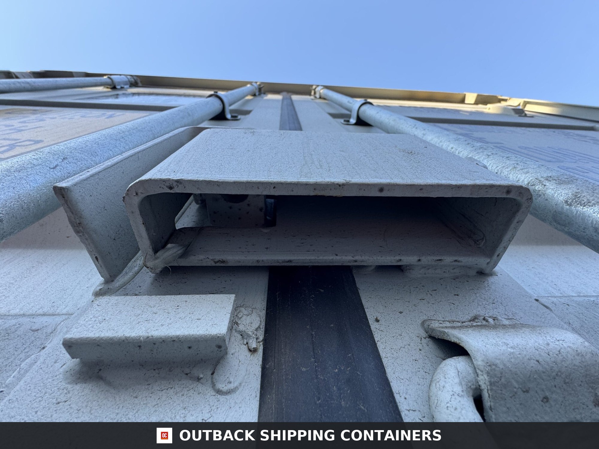 40ft New High Cube Shipping Container – Wind & Watertight – Lt Gray — 40ft — new (image 5 of 12)
