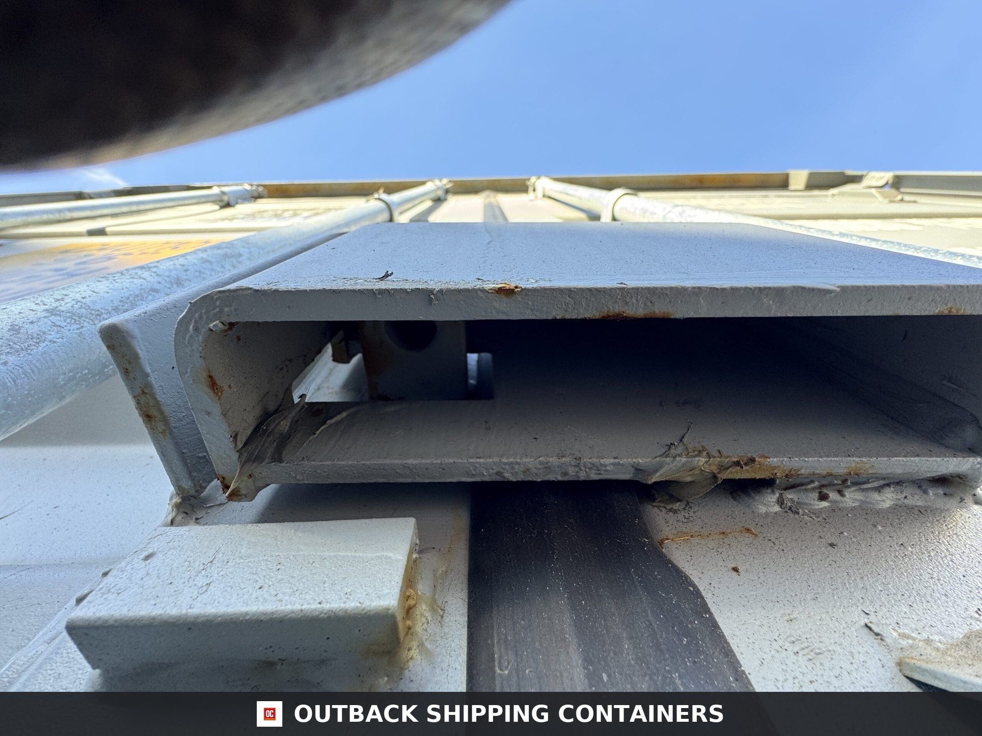 40ft New High Cube Shipping Container – Wind & Watertight – Gray — 40ft — new (image 5 of 12)