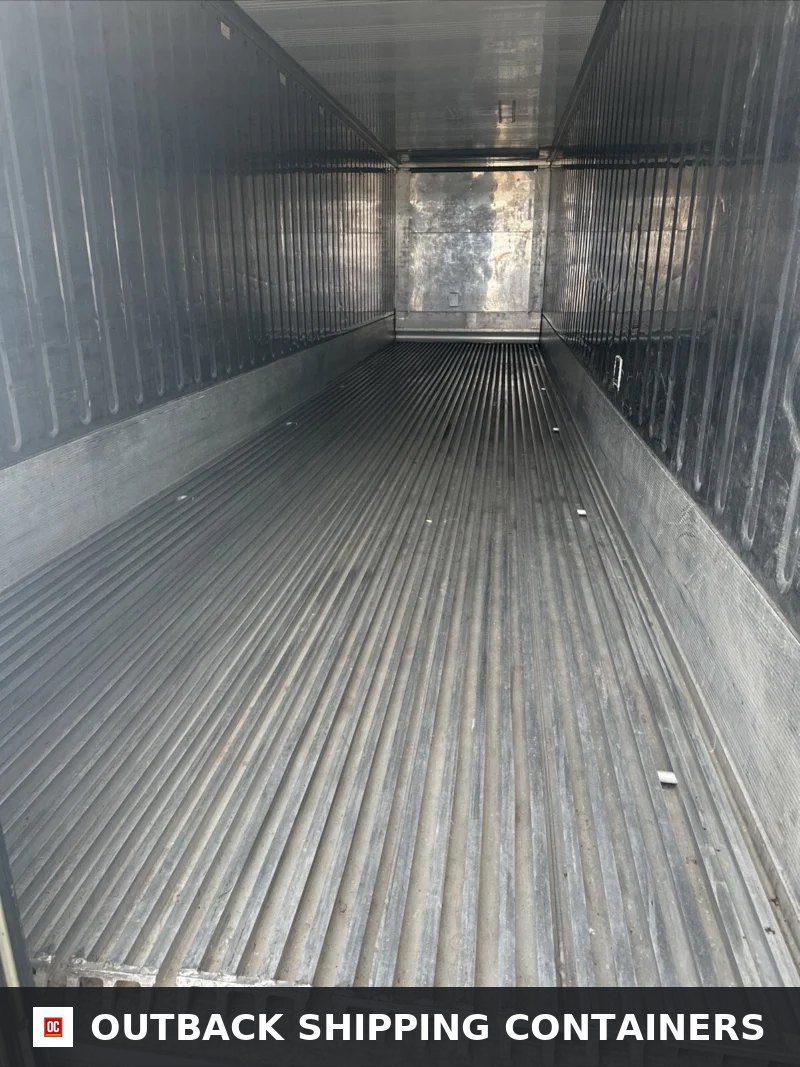 Daikin 40ft Refrigerated Shipping Container (Reefer) for Sale — Three-Quarter Angle View Daikin 40ft Refrigerated Shipping Container (Reefer) — 40ft refrigerated container (image 2 of 6)
