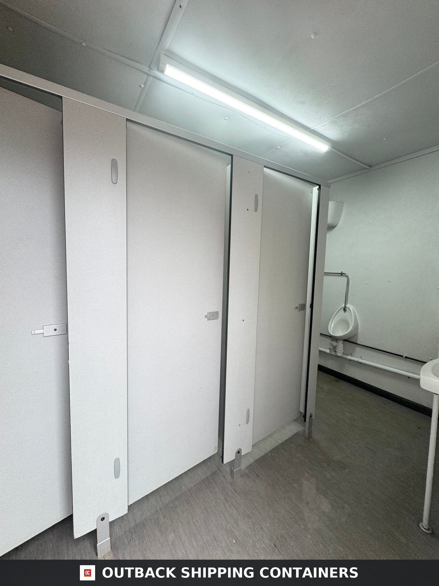 16 x 9 ft for Sale — Roof and Structural Detail | Outback Shipping Containers 16 x 9 ft — 3+1 Toilet Block — Building Site Accommodation — Portable Anti-Vandal Cabin - image 9