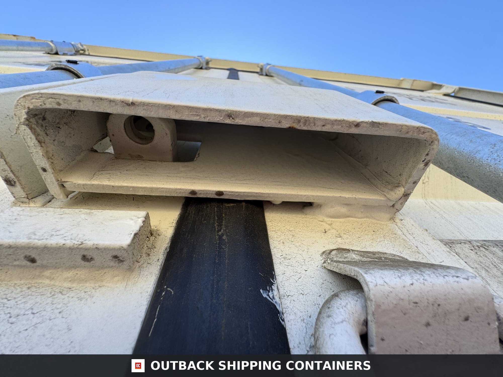 10ft New Shipping / Storage Container for Sale — Interior View | Outback Shipping Containers 2 10ft New Shipping / Storage Container – Wind & Watertight – White — 10ft — new (image 5 of 10)