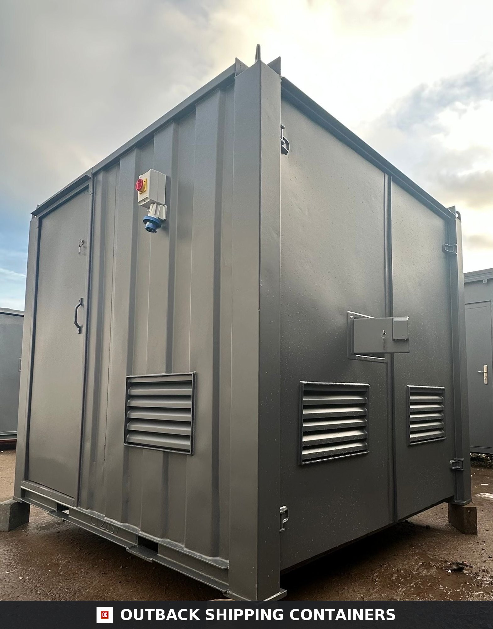 9 x 8 ft Chemical Toilet Block with Drying Room for Sale — Roof and Structural Detail 9 x 8 ft Chemical Toilet Block with Drying Room — Plug & Play — Welfare — No 1397 — product gallery image 9 of 13