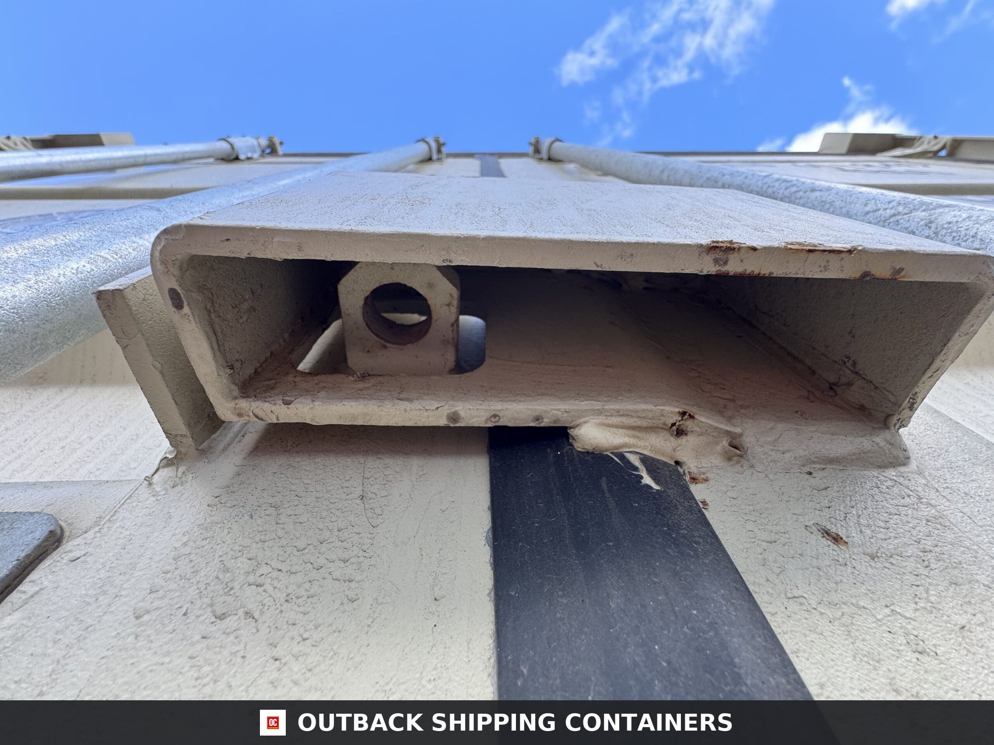 40ft New Shipping Container – Wind & Watertight – Beige — 40ft — new (image 5 of 12)