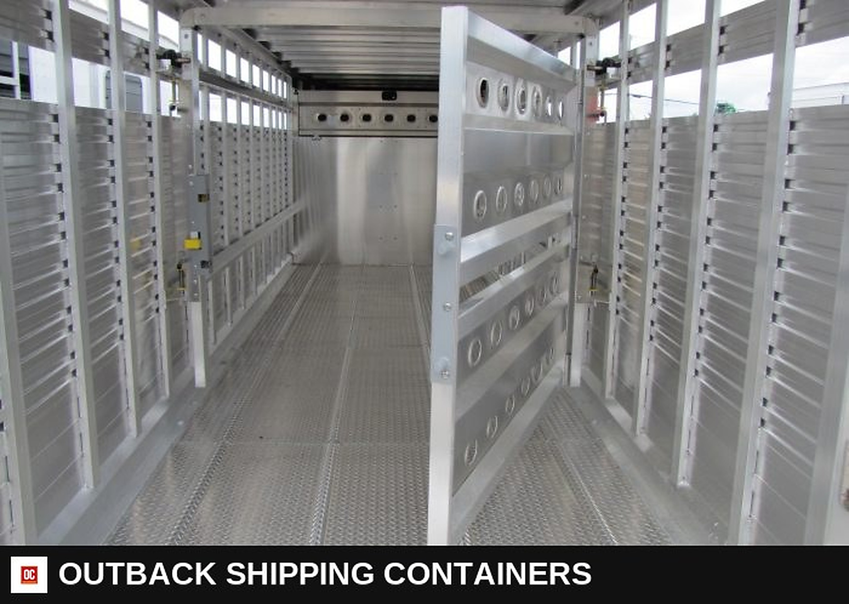 2023 EBY Maverick 20' Aluminum Livestock Trailer — Coupler And Hitch Detail | Outback Shipping Containers 2023 EBY Maverick 20' Aluminum Livestock Trailer for sale — coupler and hitch detail