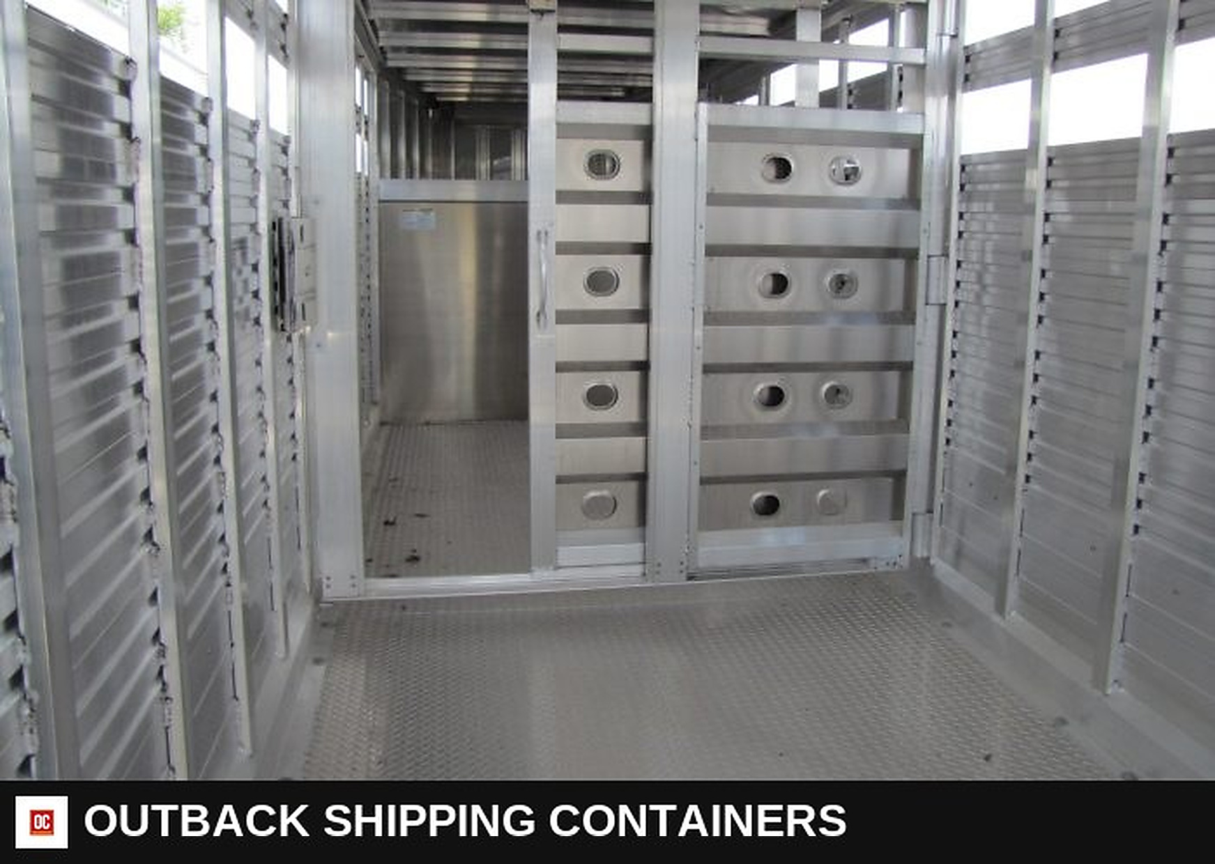 2023 EBY Maverick LS 20' Gooseneck Livestock Trailer — Center Divider Gate | Outback Shipping Containers 2023 EBY Maverick LS 20' Gooseneck Livestock Trailer for sale — center divider gate
