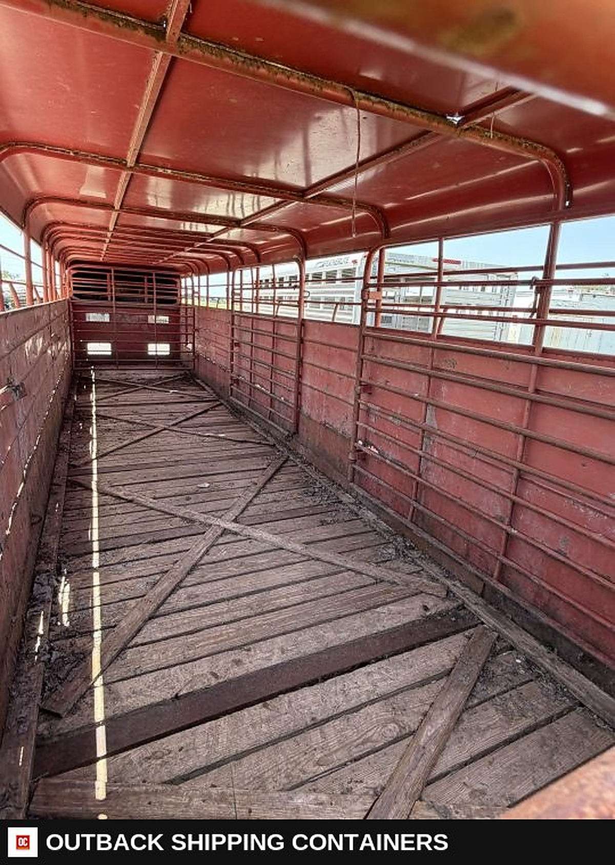 1992 CM Trailers 32' Livestock Stock Combo Trailer — Center Divider Gate | Outback Shipping Containers 1992 CM Trailers 32' Livestock Stock Combo Trailer for sale — center divider gate